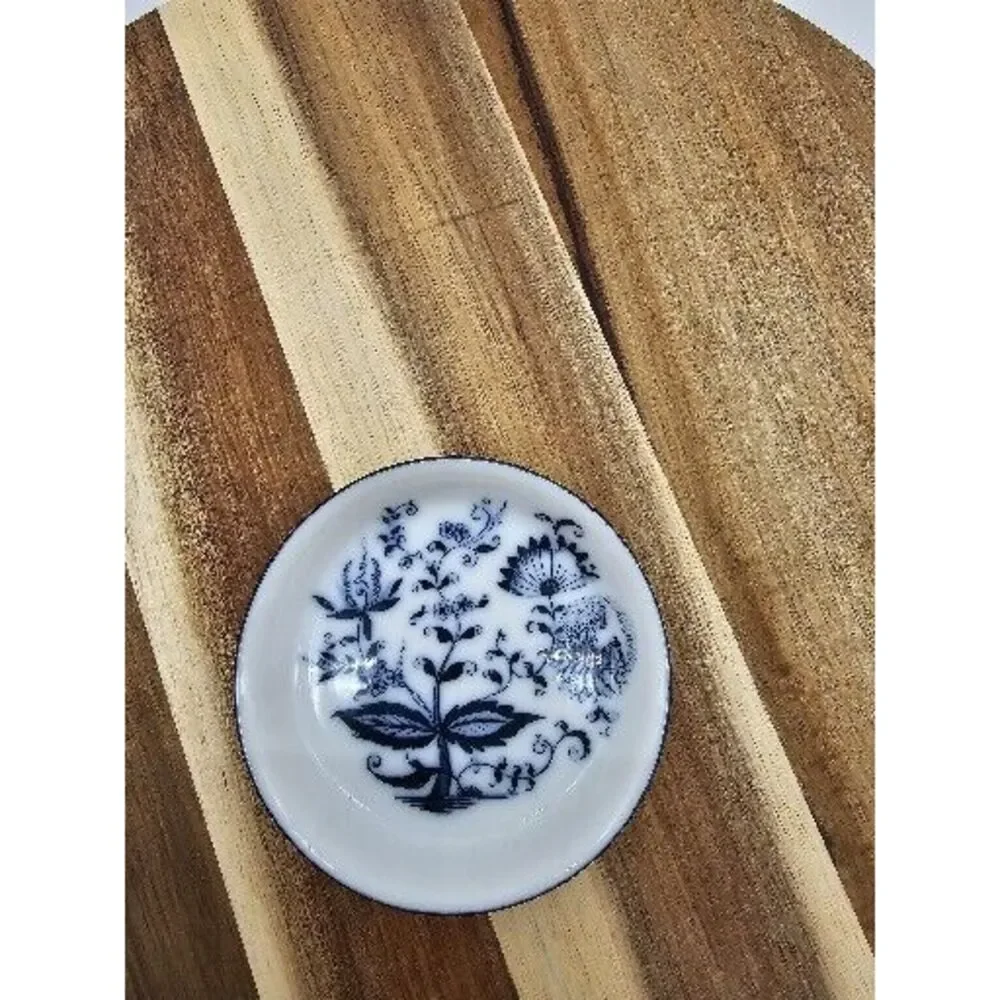 Vintage Blue Onion Porcelain Pin Dish‎ Vanity Dish Germany